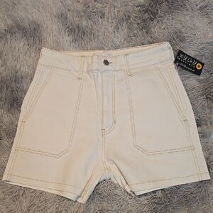 Just Black Cream Jean Shorts with High-Waisted Design and Tailored Look